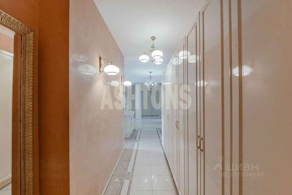 m. Tretyakovskaya: Apartment, 3-rooms
