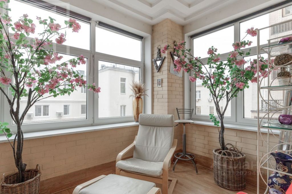 m. Arbatskaya: Apartment, 4-rooms