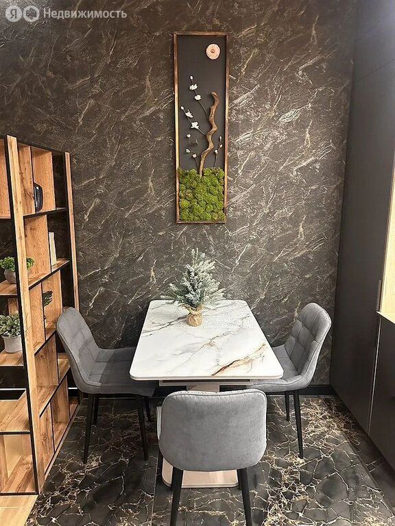 m. ZIL: Apartment, studio