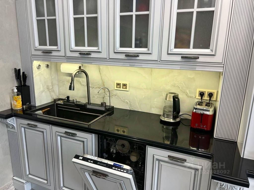 m. Strogino: Apartment, 3-rooms