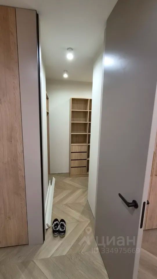 m. Yugo-Zapadnaya: Apartment, 2-rooms