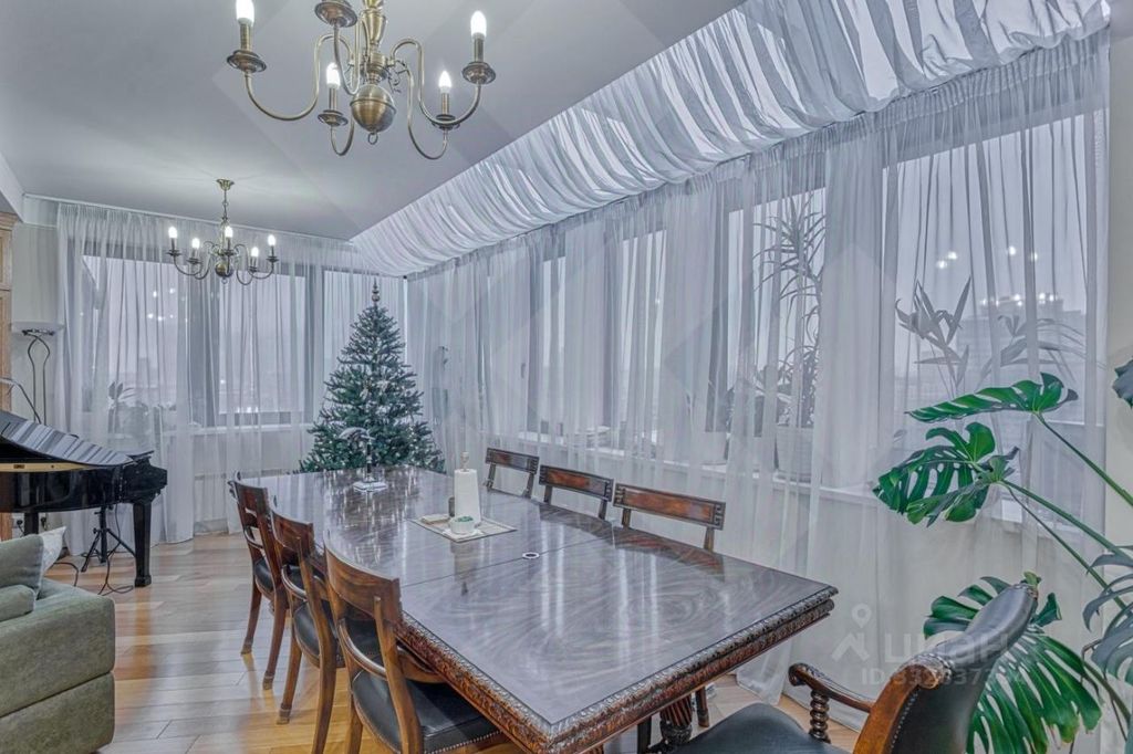 m. Smolenskaya: Apartment, 3-rooms