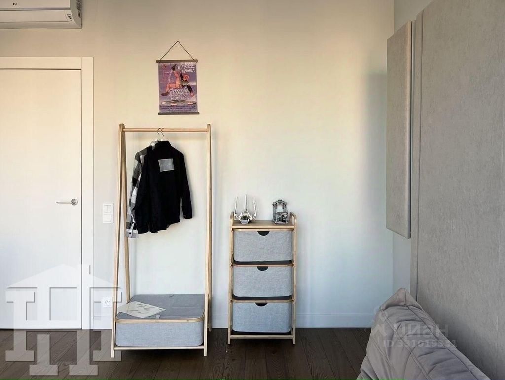 m. Baumanskaya: Apartment, 3-rooms