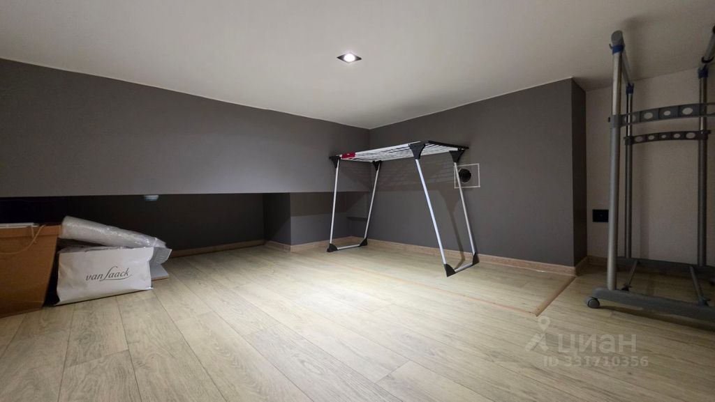m. Krasny Baltiets: Apartment, studio