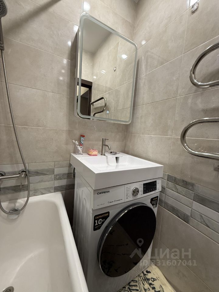 m. Kropotkinskaya: Apartment, 1-rooms