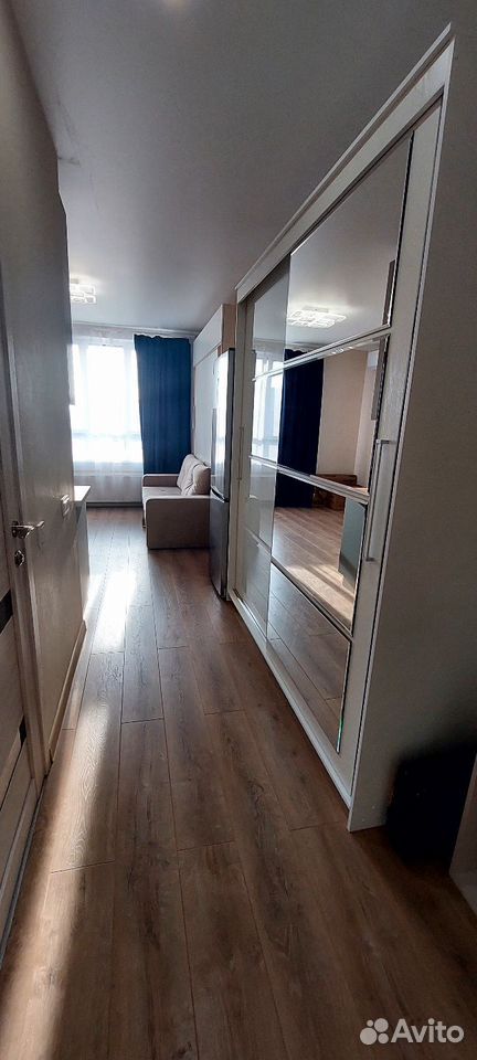 m. Lukhmanovskaya: Apartment, studio