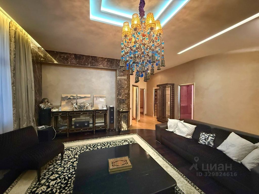 m. Solnechnaya: Apartment, 3-rooms