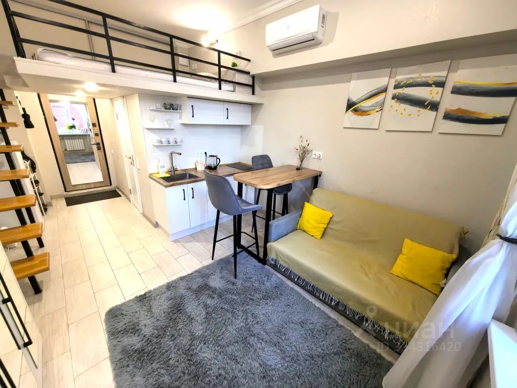 m. Botanichesky sad: Apartment, studio