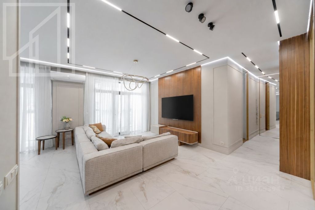 m. Aminyevskaya: Apartment, 3-rooms