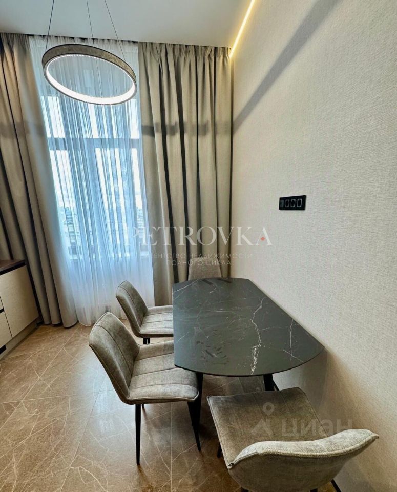 m. Oktyabrskoe pole: Apartment, 2-rooms