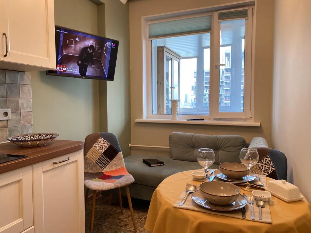 m. Ploschad Gagarina: Apartment, 1-rooms