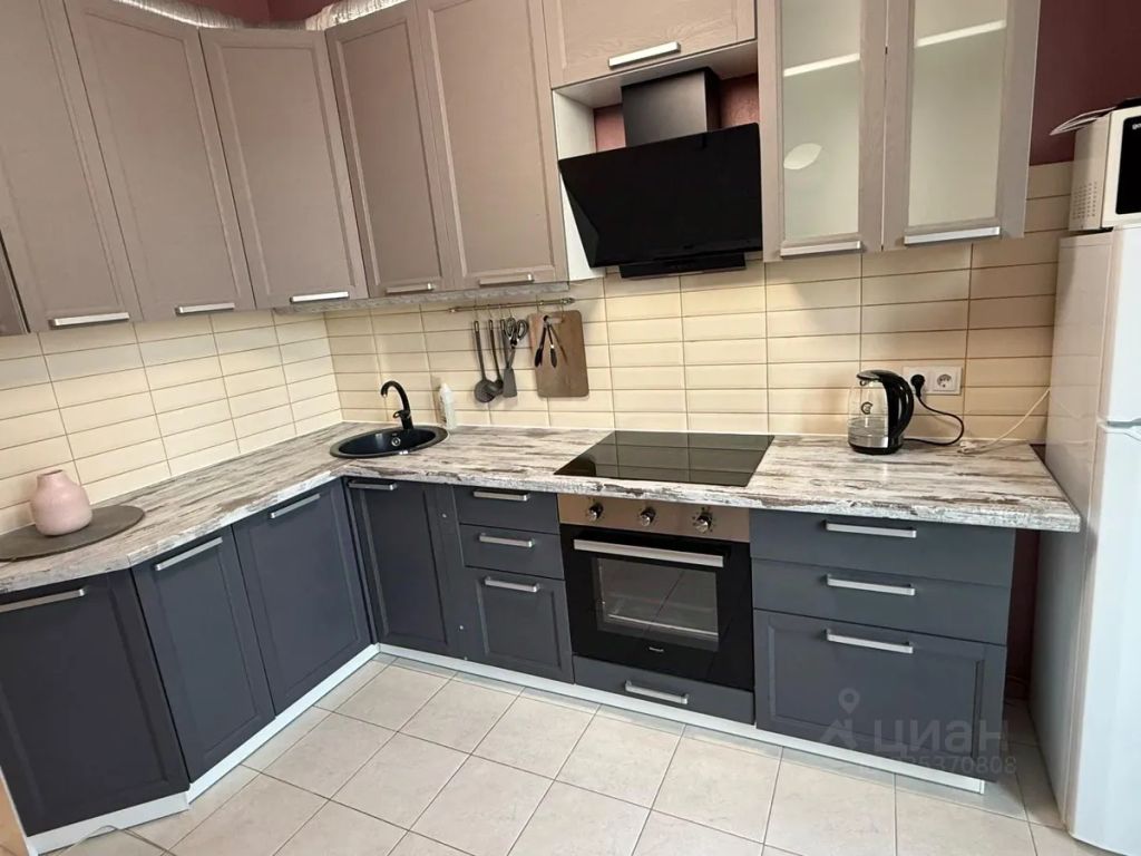 m. Molzhaninovo: Apartment, 2-rooms
