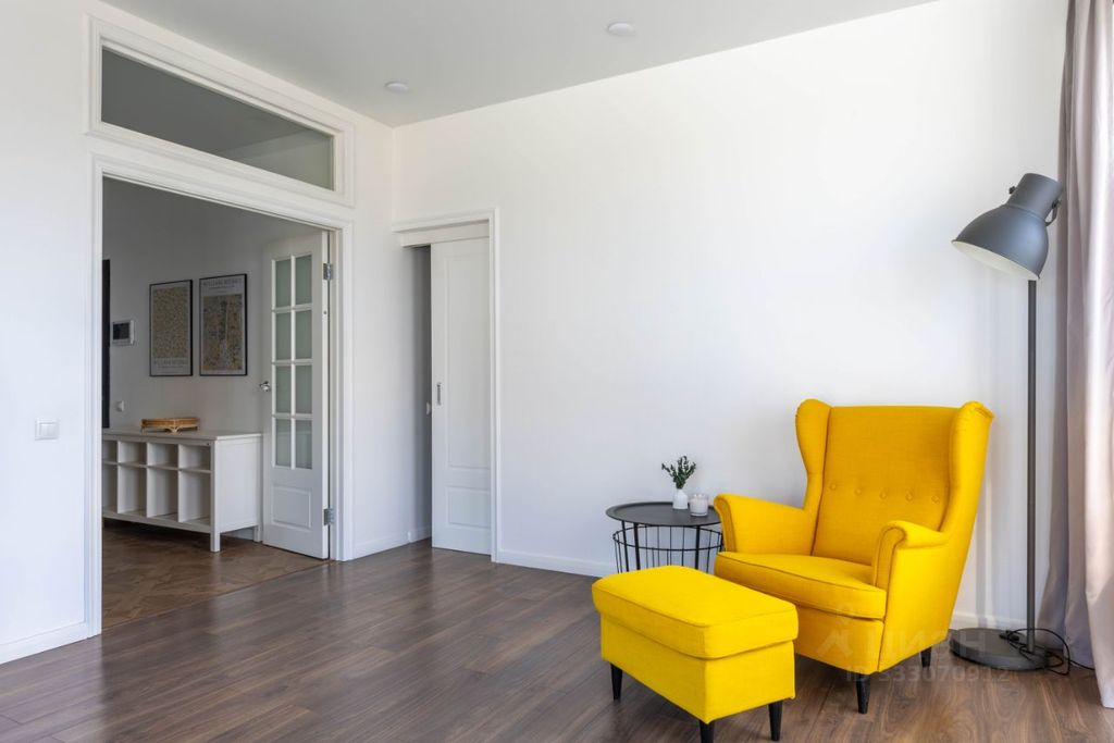 m. Universitet druzhby narodov: Apartment, 2-rooms