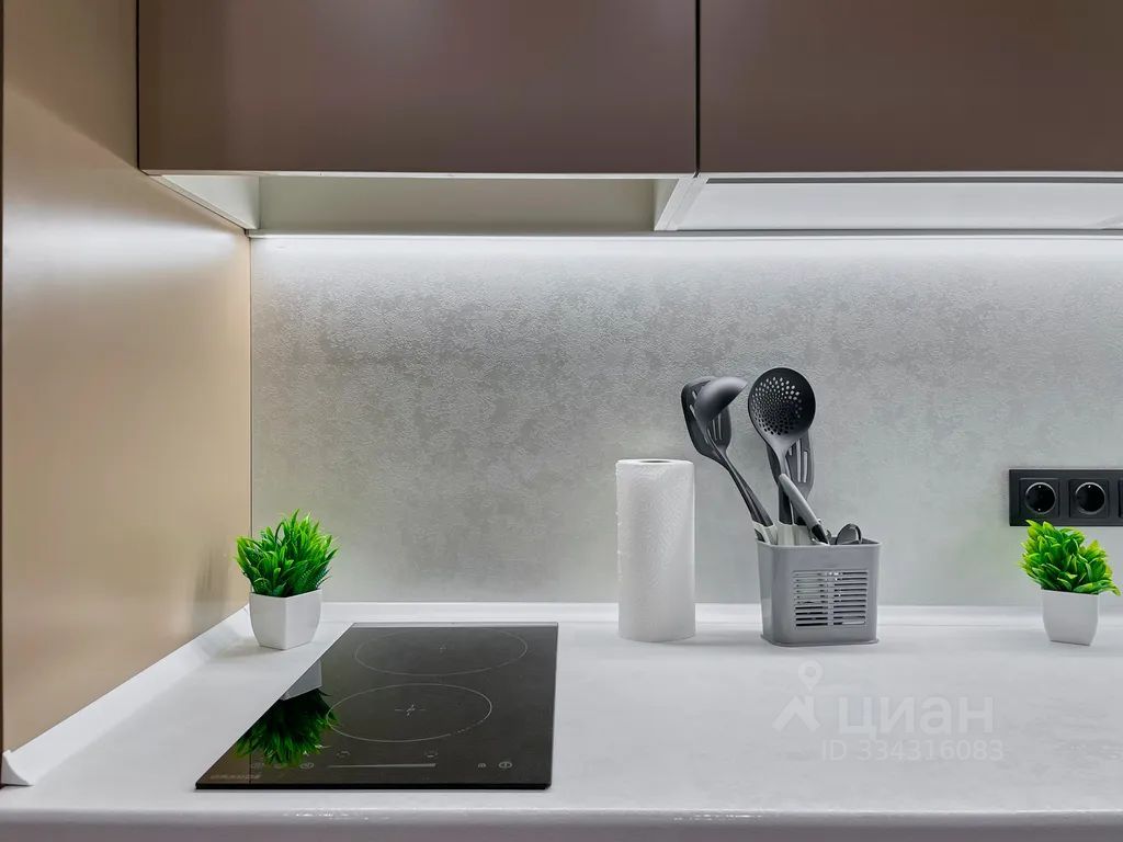 m. Maryina Roscha: Apartment, studio