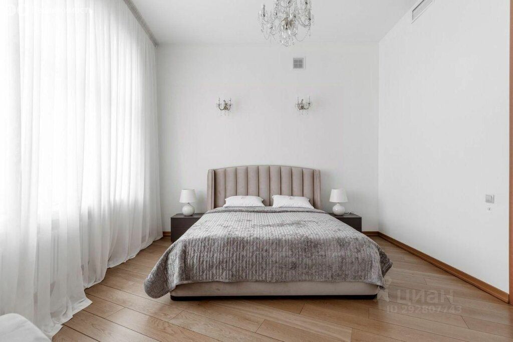 m. Okhotny ryad: Apartment, 3-rooms