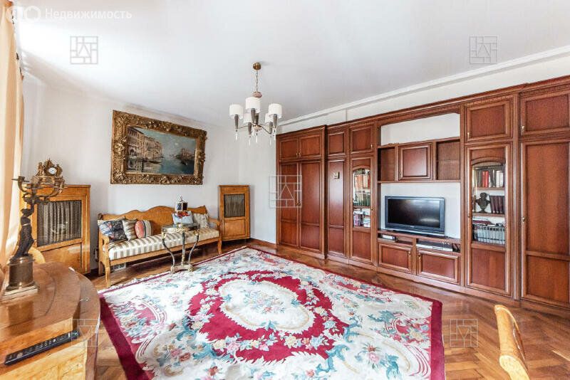 m. Barrikadnaya: Apartment, 2-rooms