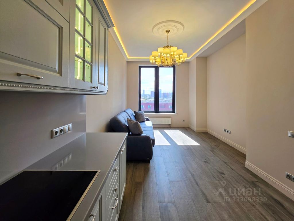 m. ZIL: Apartment, 1-rooms