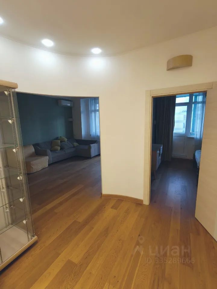 m. Oktyabrskaya: Apartment, 2-rooms