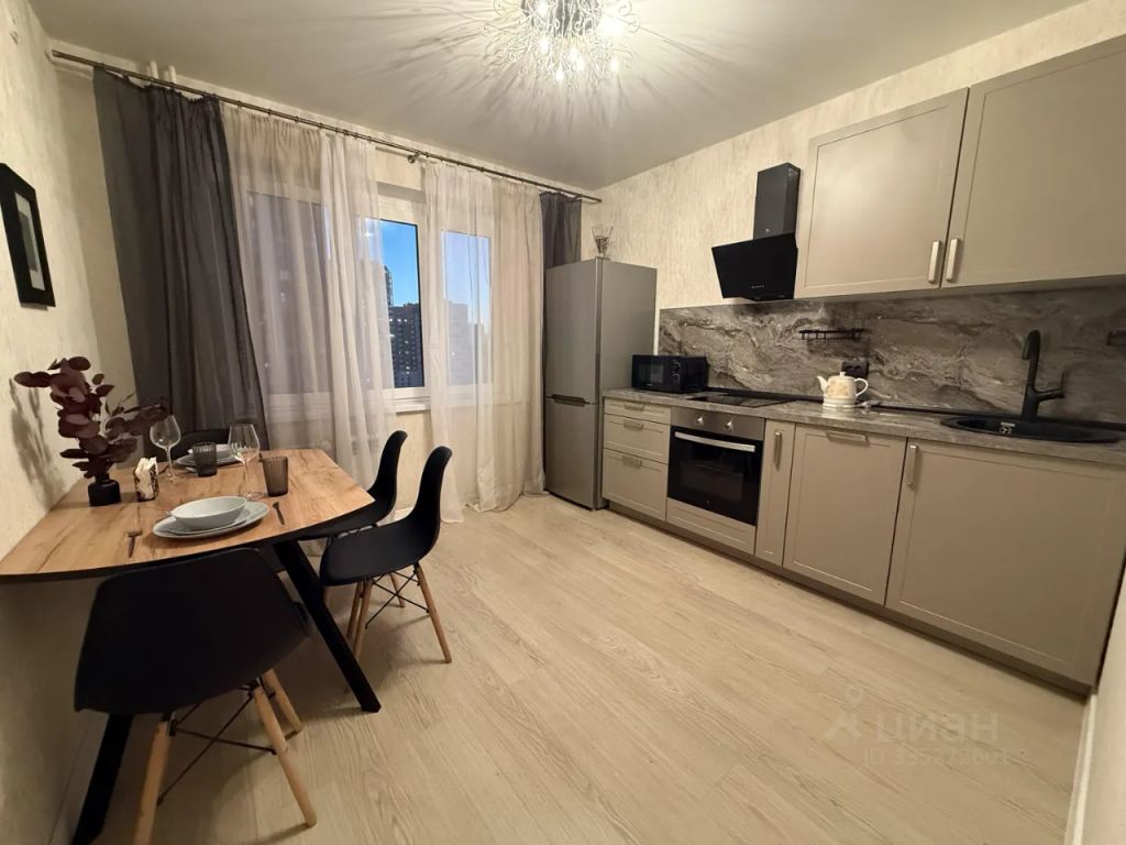 m. Bulvar Dmitriya Donskogo: Apartment, 1-rooms