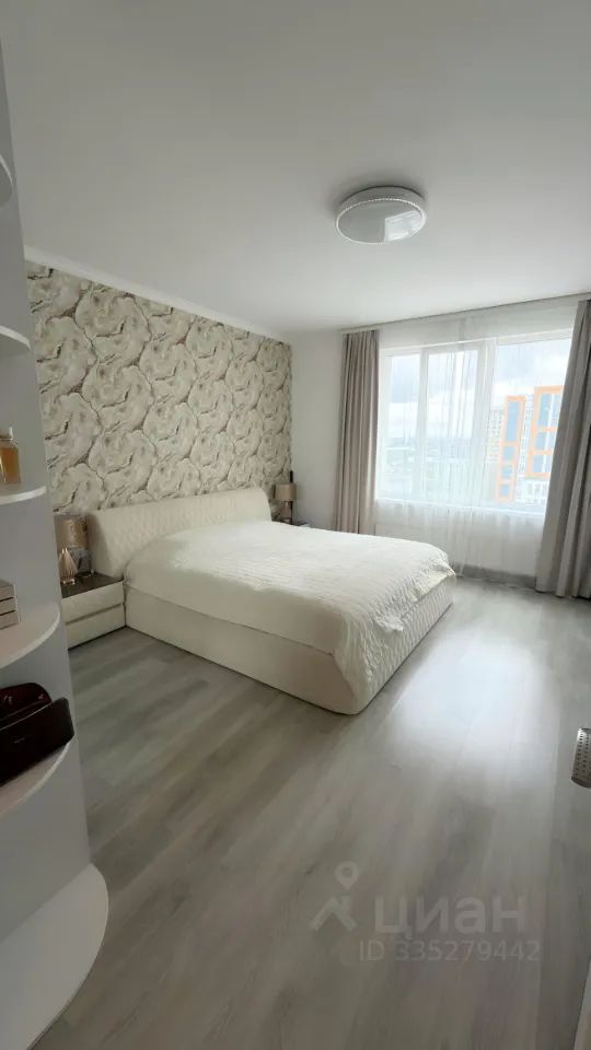 m. Липовая Роща: Apartment, 2-rooms