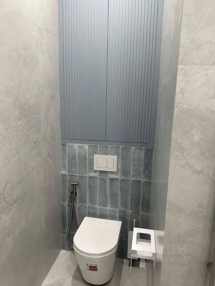 m. ZIL: Apartment, 2-rooms