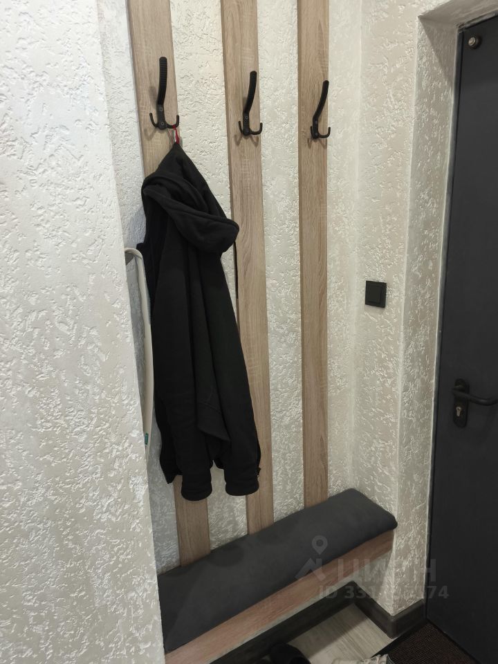 m. Lukhmanovskaya: Apartment, studio