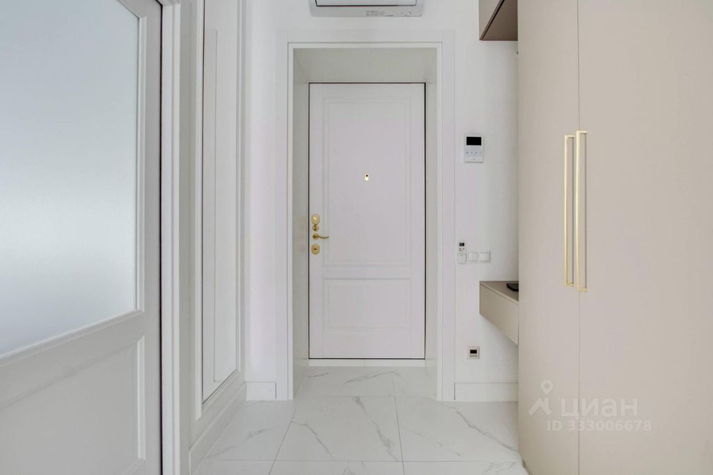 m. Novoslobodskaya: Apartment, 3-rooms