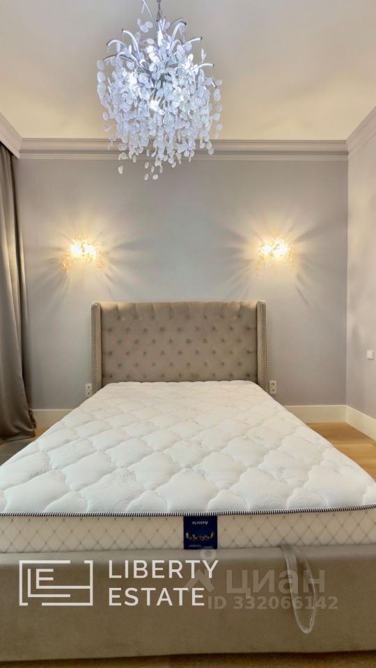 m. ZIL: Apartment, 3-rooms