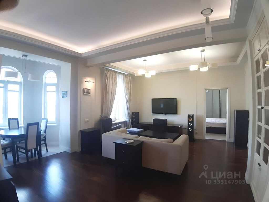 m. Smolenskaya: Apartment, 2-rooms