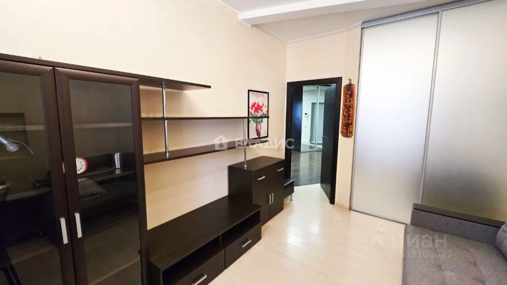 m. Ilyinskaya: Apartment, 3-rooms