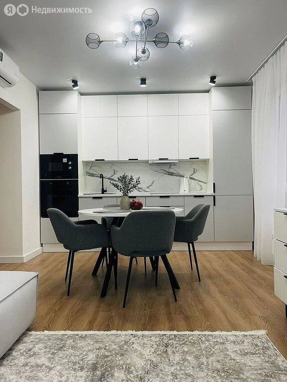 m. Aminyevskaya: Apartment, 2-rooms