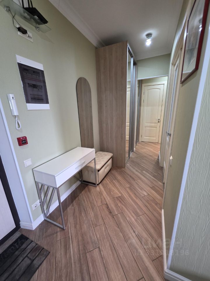 m. Rabochy Poselok: Apartment, 2-rooms