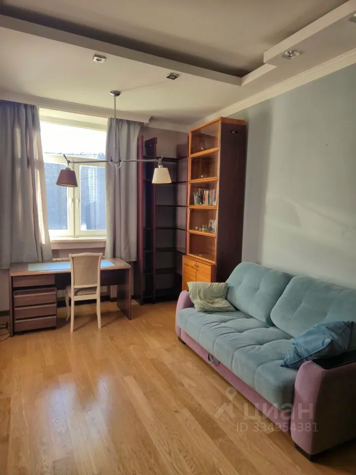 m. Baumanskaya: Apartment, 3-rooms