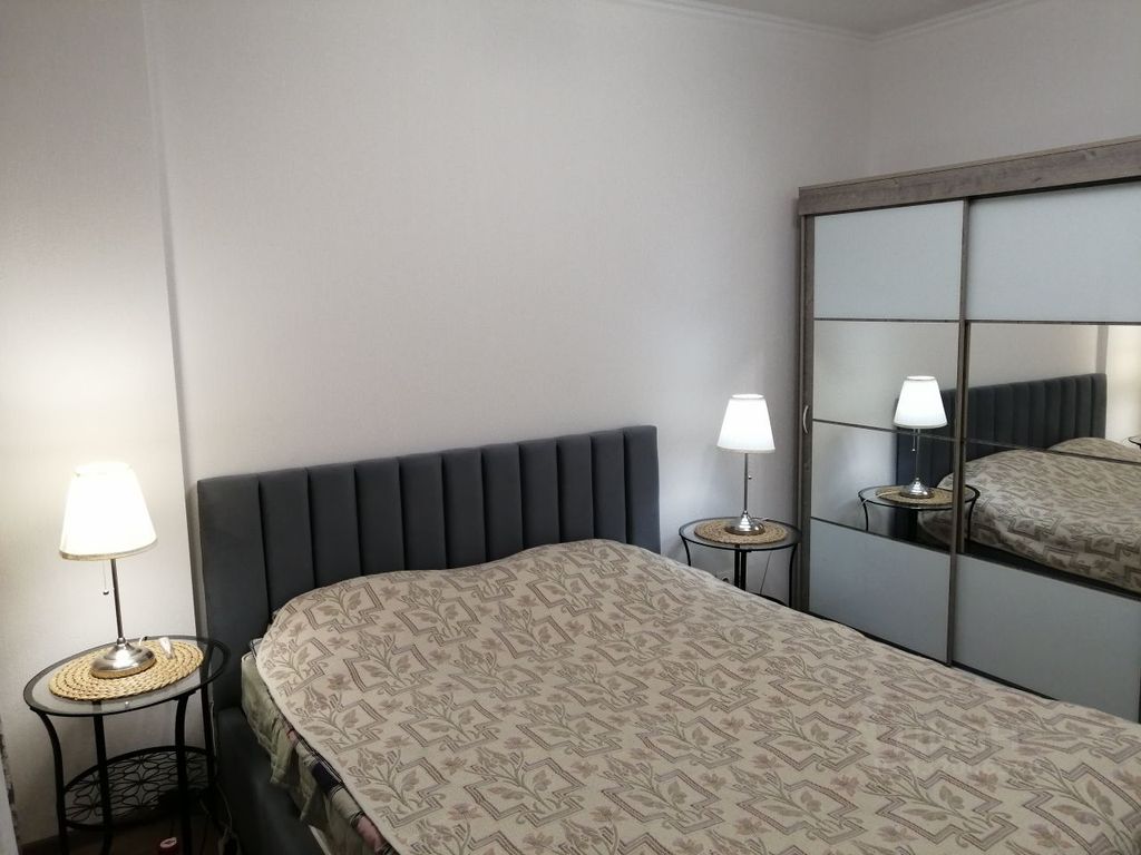 m. Profsoyuznaya: Apartment, 2-rooms
