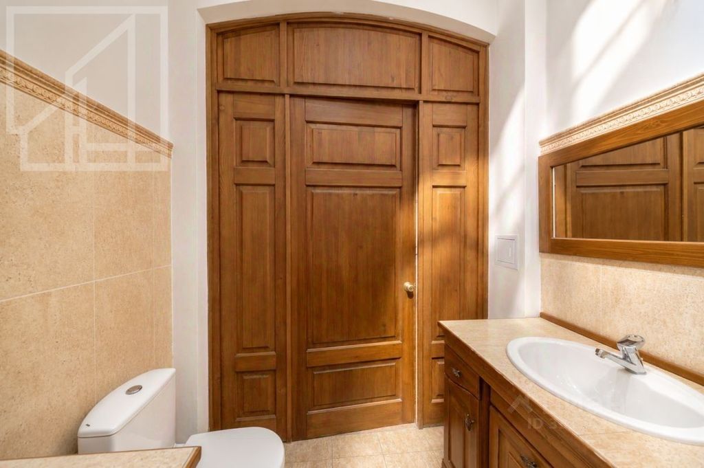 m. Kitay-gorod: Apartment, 4-rooms