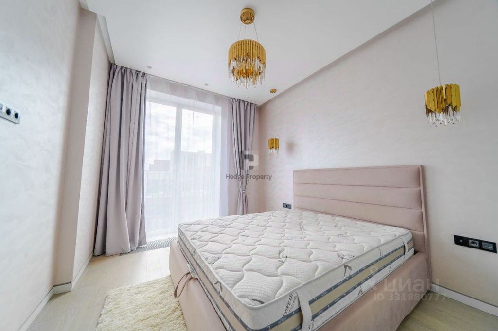 m. ZIL: Apartment, 2-rooms