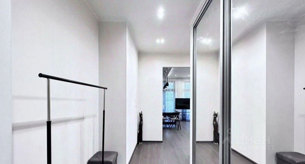 m. Shabolovskaya: Apartment, 2-rooms