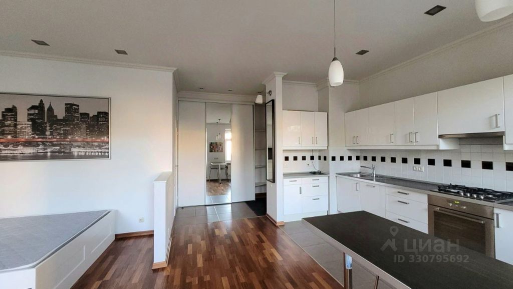 m. Sportivnaya: Apartment, studio