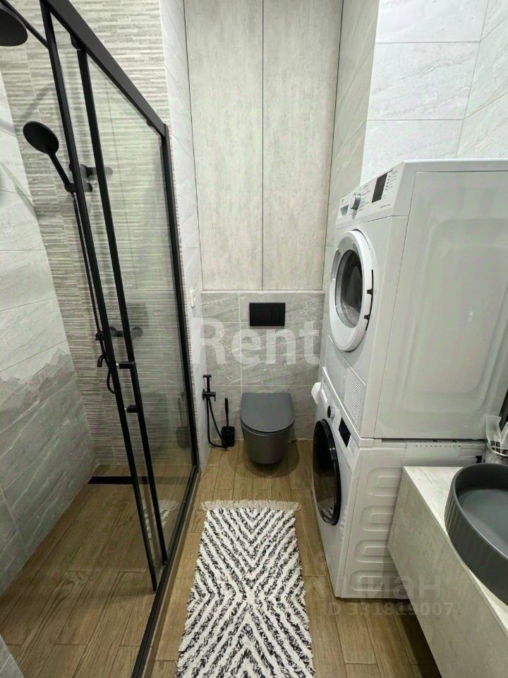 m. ZIL: Apartment, 1-rooms