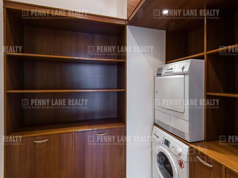 m. Kropotkinskaya: Apartment, 4-rooms