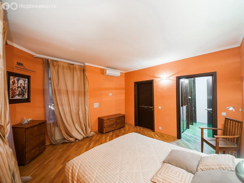 m. Akademicheskaya: Apartment, 3-rooms