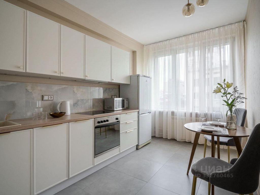 m. Smolenskaya: Apartment, 1-rooms