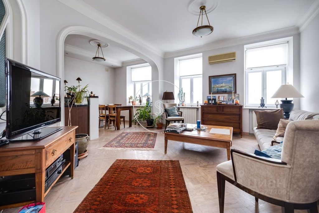 m. Smolenskaya: Apartment, 2-rooms