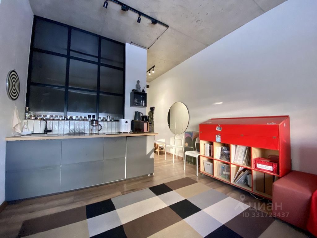 m. Moskva Tovarnaya: Apartment, studio
