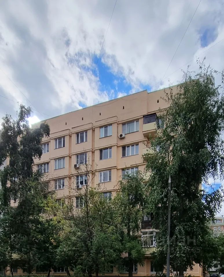 m. Kropotkinskaya: Apartment, 1-rooms
