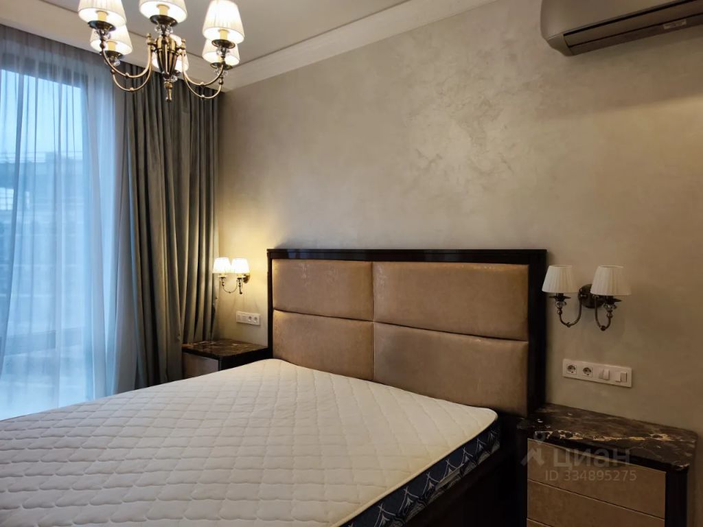 m. Ulitsa 1905 goda: Apartment, 2-rooms