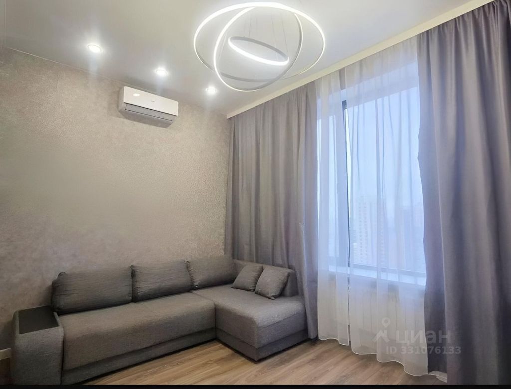 m. Moskva Tovarnaya: Apartment, studio