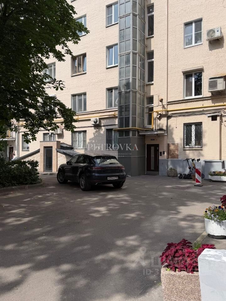 m. Tverskaya: Apartment, 2-rooms