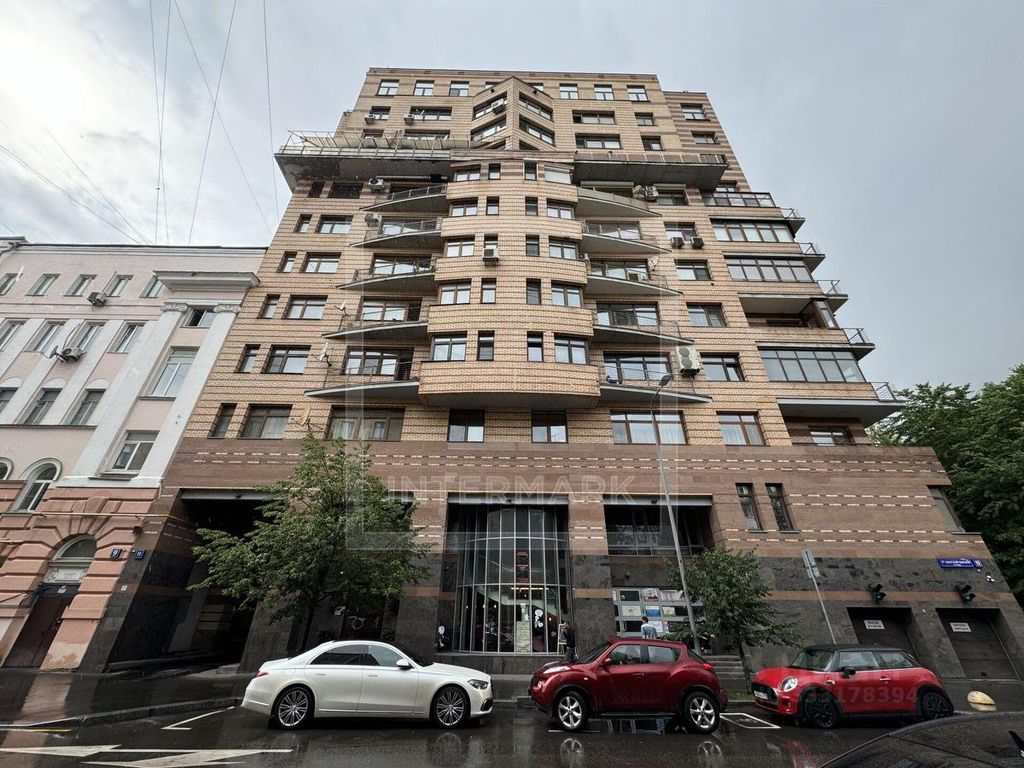 m. Mayakovskaya: Apartment, 4-rooms