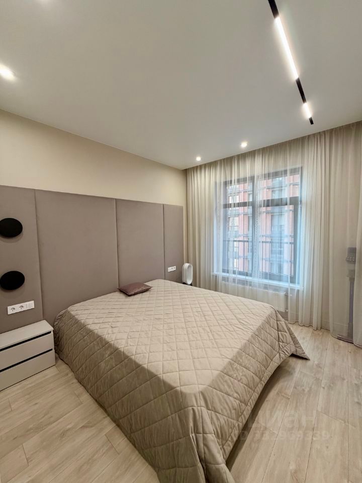 m. ZIL: Apartment, 1-rooms